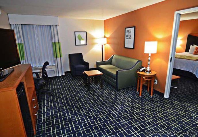 Fairfield Inn & Suites Anaheim North Буэна Парк Номер фото